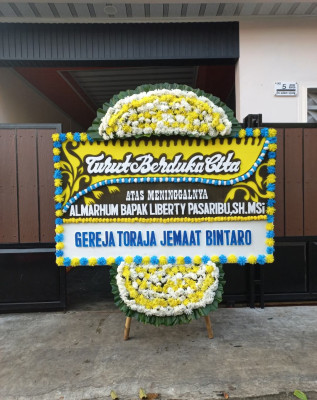 Papan Bunga Duka di Poso